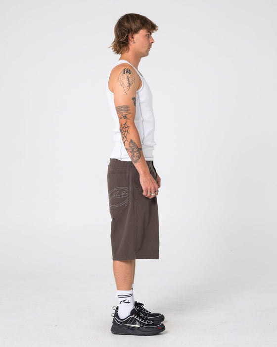 man-wearing-slack-jack-ribbed-heavy-tank-in-white