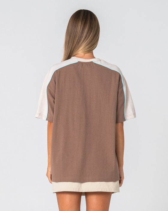 woman-wearing-timmy-target-220-oversize-tee-in-mushroom-aqua