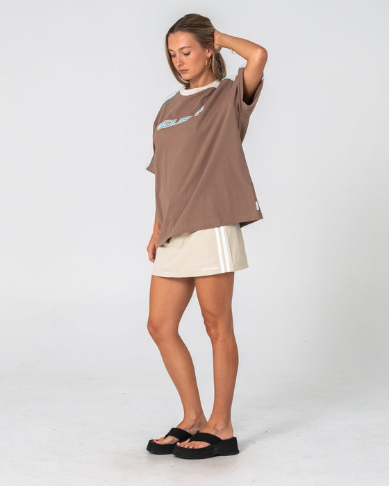 woman-wearing-timmy-target-220-oversize-tee-in-mushroom-aqua