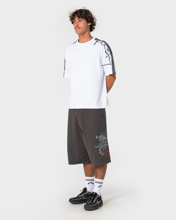 man-wearing-lost-it-short-sleeve-tee-in-white