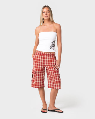 Woman wearing Ms Screw Elastic Cargo Short in Red