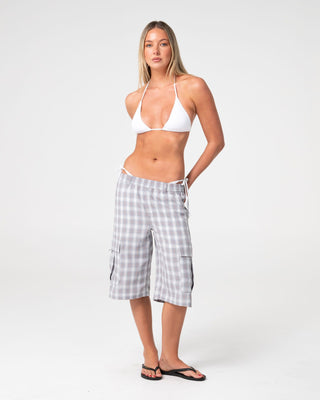 Woman wearing Ms Screw Elastic Cargo Short in Stone Grey