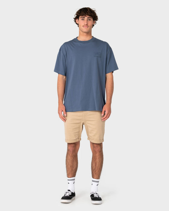 man-wearing-hooked-on-18-elastic-short-in-khaki