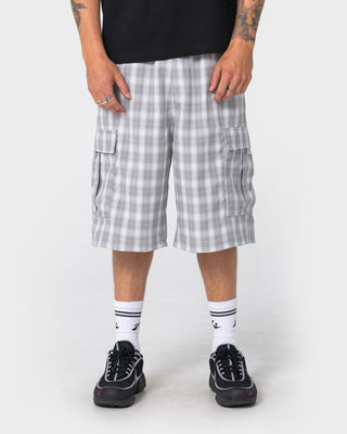 Man wearing Screwdriva Elastic Cargo Short in Stone Grey