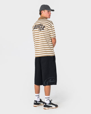 Man wearing Banshee Elastic Pleated Short in Black