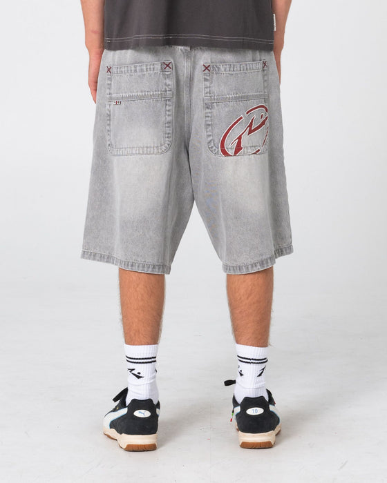man-wearing-turbo-2-0-baggy-jort-in-storm