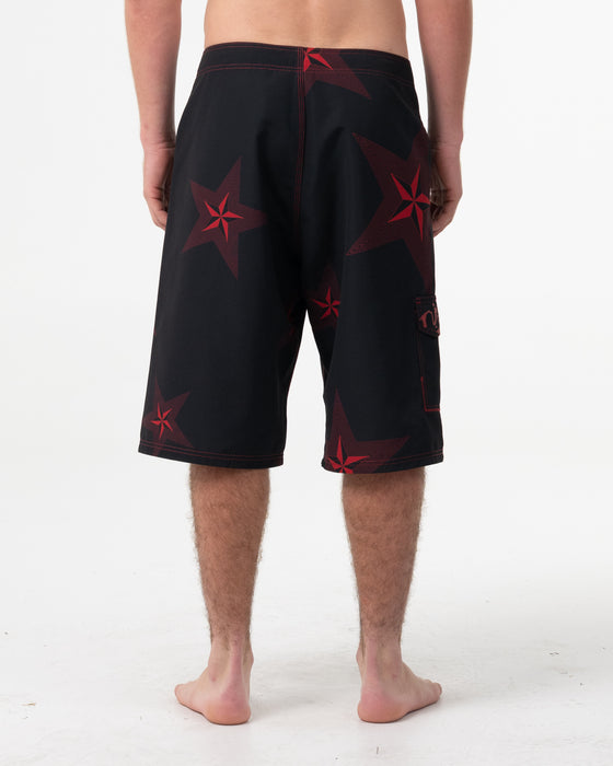 man-wearing-knievil-25-baggy-boardshort-in-black
