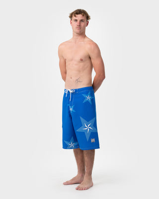 Man wearing Knievil 25