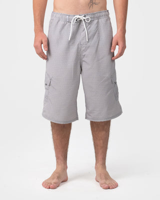 Man wearing Swish 25