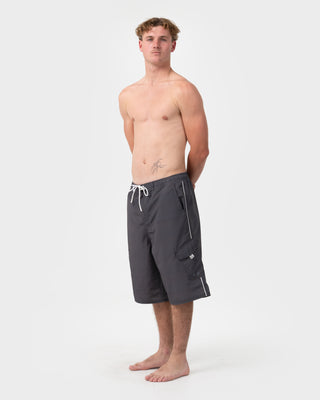 Man wearing Swish 25