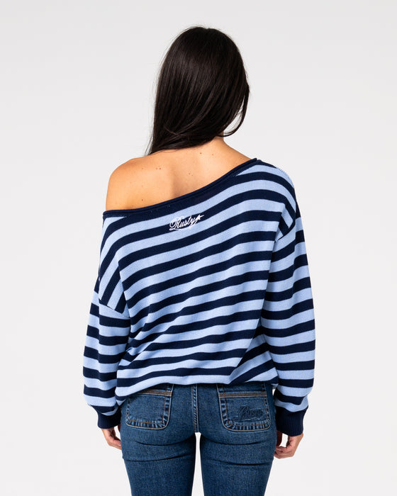 woman-wearing-stella-stripe-slouch-knit-in-navy-blue-retro-blue