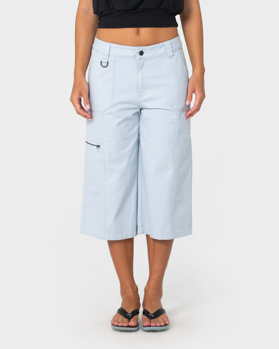 woman-wearing-it-gyrl-low-rise-capri-cargo-pant-in-pastel-blue