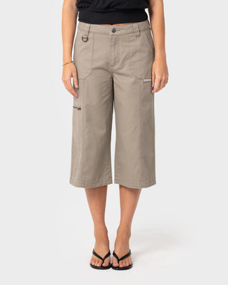 Woman wearing It Gyrl Low Rise Capri Cargo Pant in Vintage Khaki