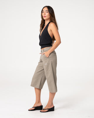 Woman wearing It Gyrl Low Rise Capri Cargo Pant in Vintage Khaki