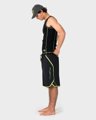 man-wearing-slack-jack-ribbed-heavy-tank-in-black3