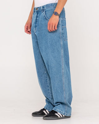 Man wearing Flip Daddy Tapeless Jean-middy Blue in Middy Blue