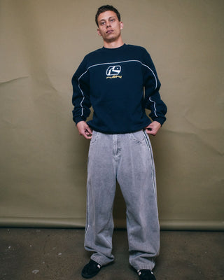 Man wearing Flip Daddy 2.0 Jean-london Summer in London Summer / Grey