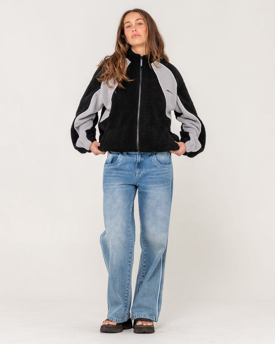 woman-wearing-two-tides-zip-through-sherpa-fleece-in-black