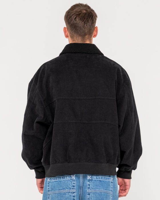 man-wearing-flying-dutchman-jacket-in-black