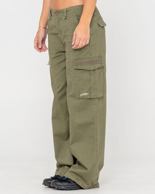 Woman wearing Tank Girl Low Rise Wide Fit Cargo Pant in Shadow Army 2