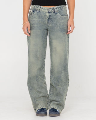 Suzy Straight Low Rise Jean