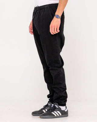 Man wearing Hook Out Elastic Pant in Black
