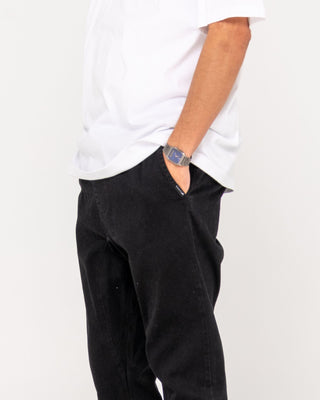 Man wearing Hook Out Elastic Pant in Black