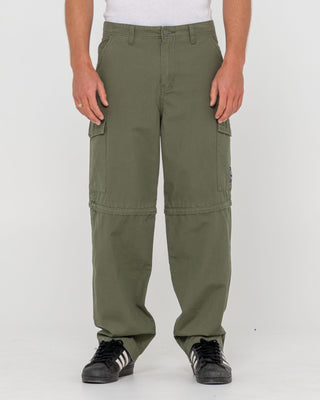 Man wearing Transformer 2.0 Ripstop Cargo Pant in Army Green