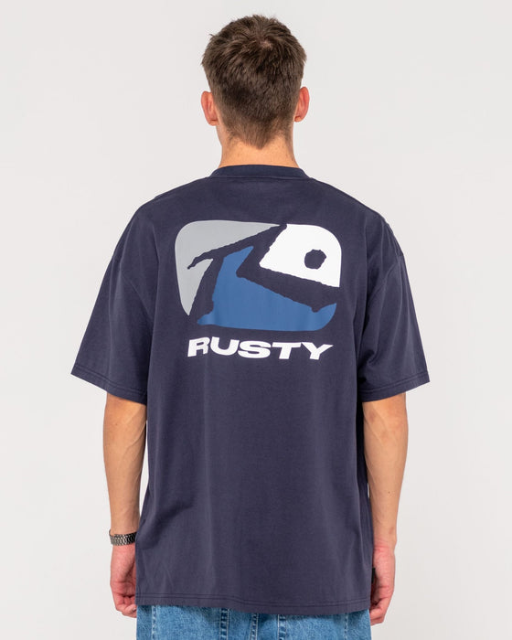 man-wearing-phenom-short-sleeve-tee-in-navy-blue-2