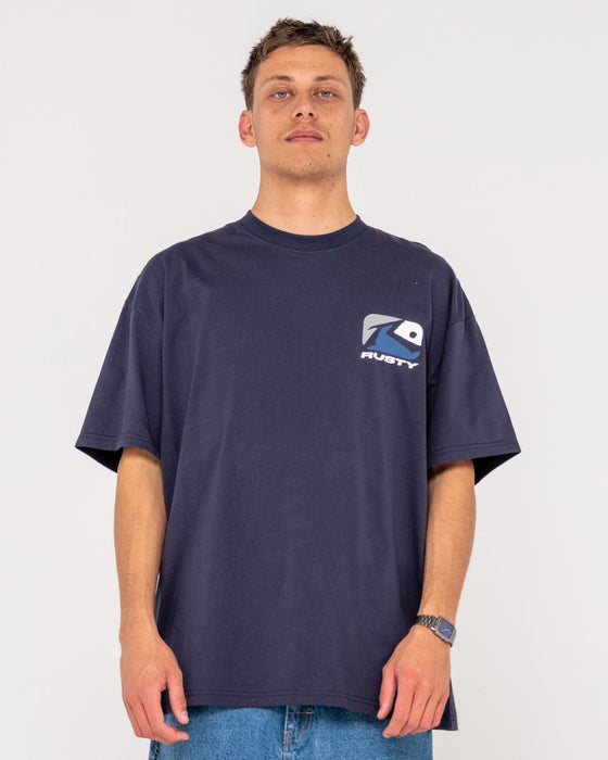 man-wearing-phenom-short-sleeve-tee-in-navy-blue-2