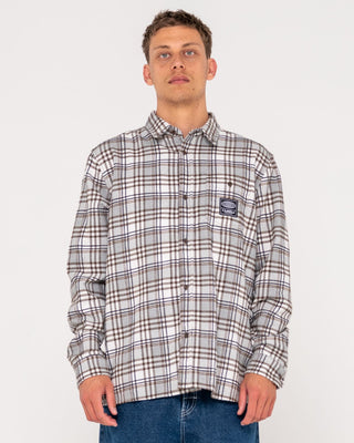 Man wearing Brooks Long Sleeve Shirt in Pinecone
