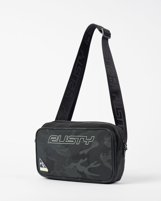 mens-trisector-crossbody-side-bag-in-carbon