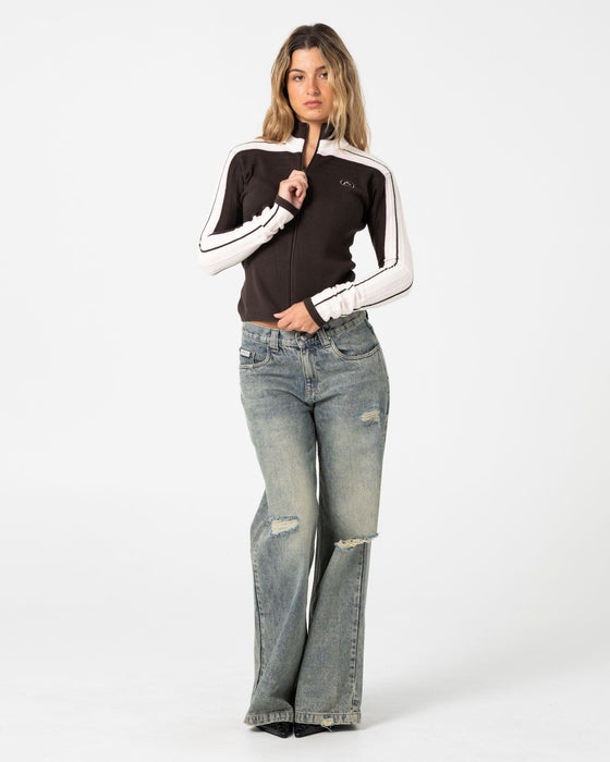 woman-wearing-daddy-gb-zip-through-knit-in-java