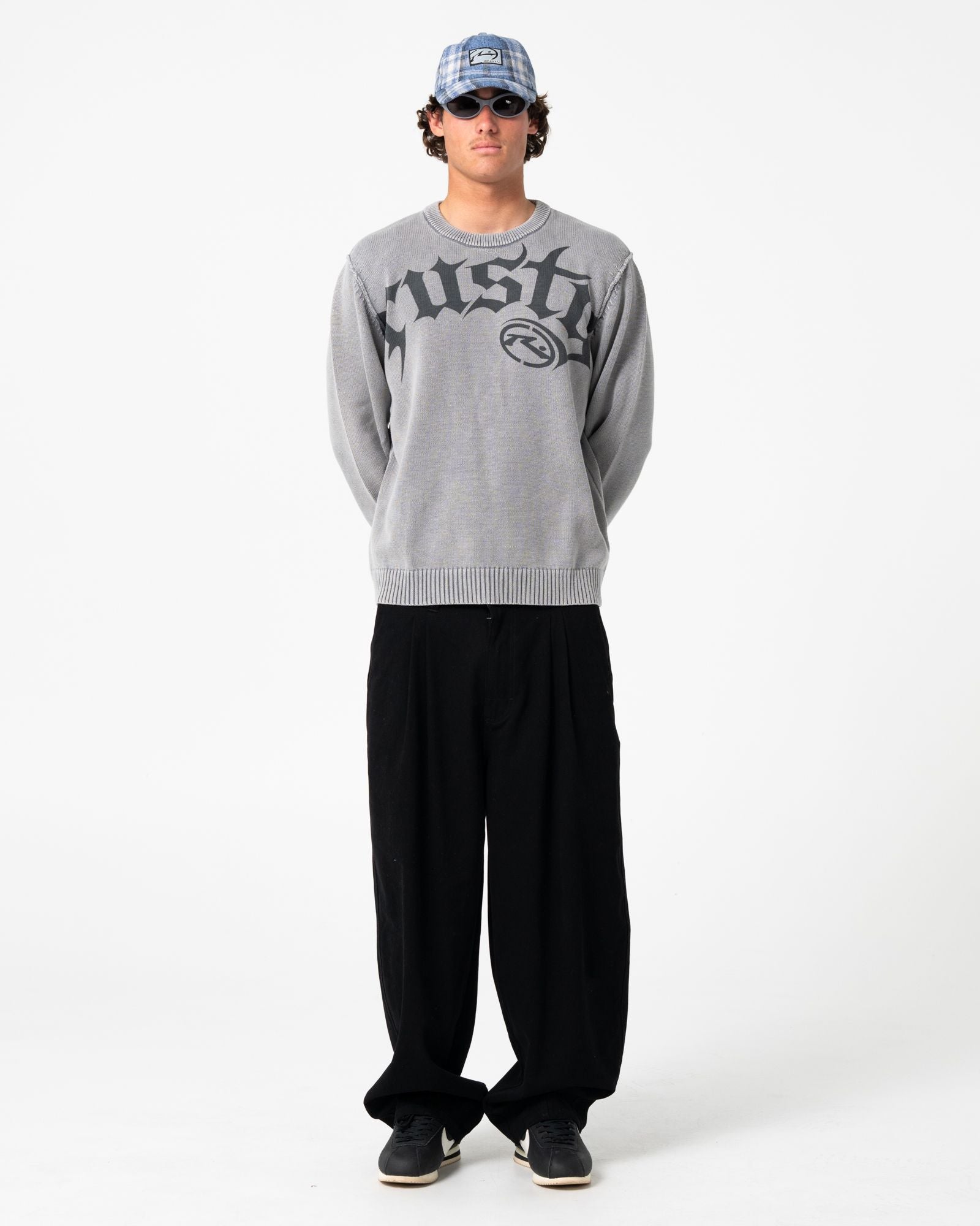 Rusty | Saxon Graphic Sweater – Rusty Australia