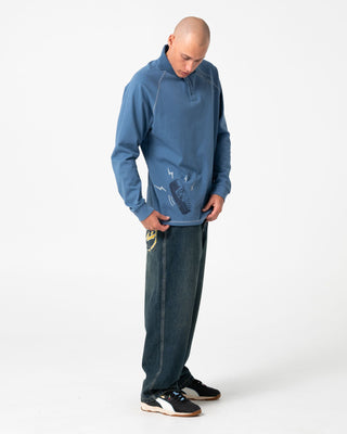 Man wearing Turbo Baggy Jean in Dark N Dirty