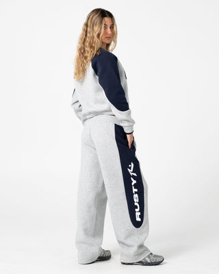 Woman wearing Harvest Cropped Crew Neck Fleece in Grey Marle