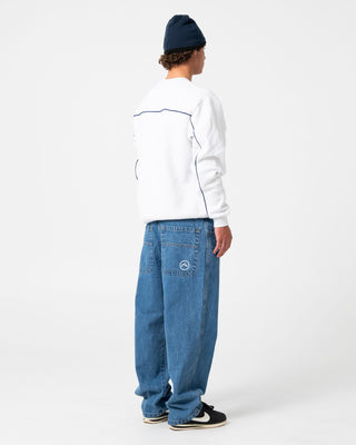 Man wearing Trigger Crew Fleece in Ecru Marle