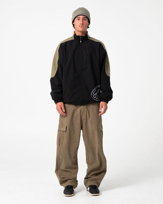 man-wearing-frontline-track-jacket-in-black