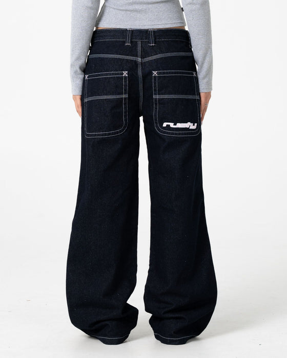 woman-wearing-flip-mommy-low-rise-wide-leg-denim-jean-in-raw-dawg-pink