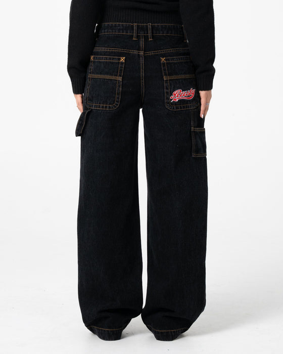 woman-wearing-billie-2-0-low-rise-carpenter-jean-in-black-out