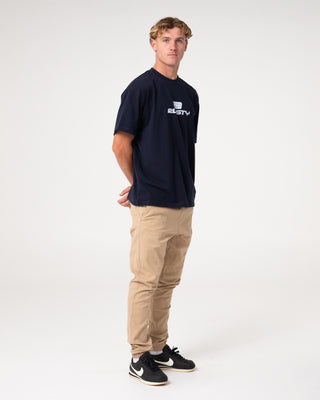 Man wearing Hook Out Elastic Pant in Khaki