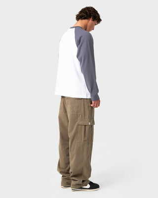 Man wearing Grizzly Baggy Cargo Pant in Savanna