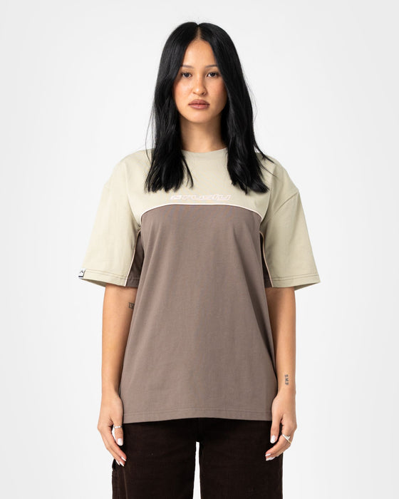 woman-wearing-polar-popped-oversize-tee-in-khaki