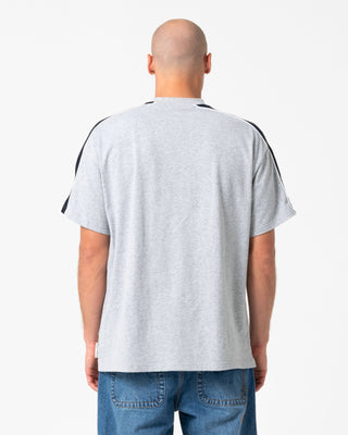 Man wearing Alonso 3.0 Short Sleeve Tee in Grey Marle