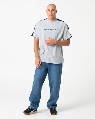 Man wearing Alonso 3.0 Short Sleeve Tee in Grey Marle