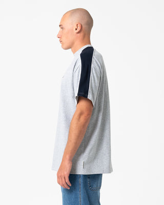 Man wearing Alonso 3.0 Short Sleeve Tee in Grey Marle