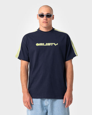 Man wearing Alonso 3.0 Short Sleeve Tee in Navy Blue