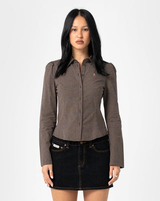 Woman wearing Missy May Long Sleeve Shirt in Java Plaid
