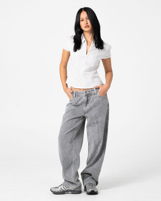 Woman wearing Horizon Zip Through Short Sleeve Shirt in Mono Stripe