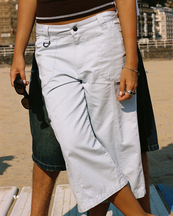 woman-wearing-it-gyrl-low-rise-capri-cargo-pant-in-white